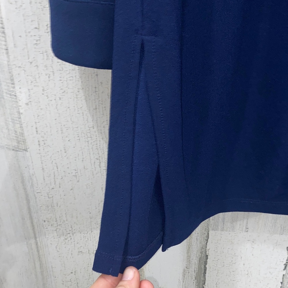 0305 Susan Graver Navy Blue Button-Up Shirt - Picture 3 of 5